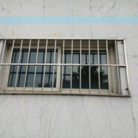 北京海淀五棵松安装护网不锈钢防盗窗安装防盗门防护栏